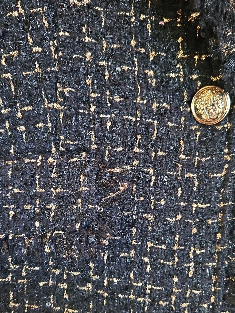 Cinq à Sept 'Khloe' Fringe-Trim Sylvie Boucle Blazer, Black/Gold - Picture 6 of 7